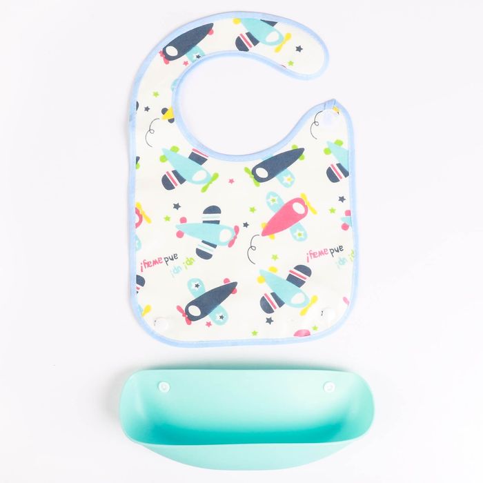 Нагрудник со съёмным карманом «Самолётики», непромокаемый, на липучке