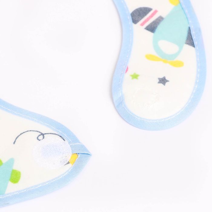 Нагрудник со съёмным карманом «Самолётики», непромокаемый, на липучке