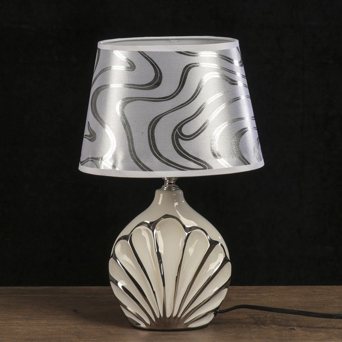 Лампа настольная "Веста" белый 1x40W E14 15х20х31 см