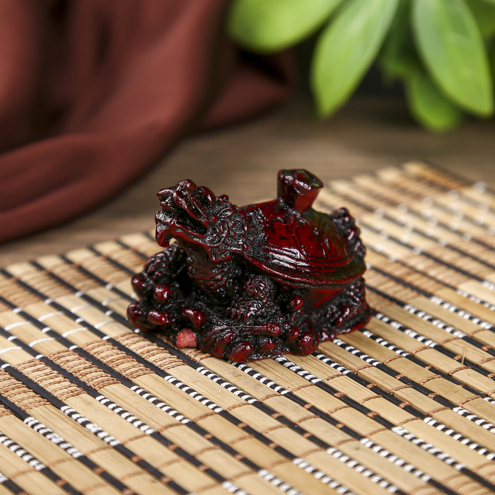 Нэцкэ полистоун "Драконочерепаха со слитком золота" 3,2х5,5х3,5 см