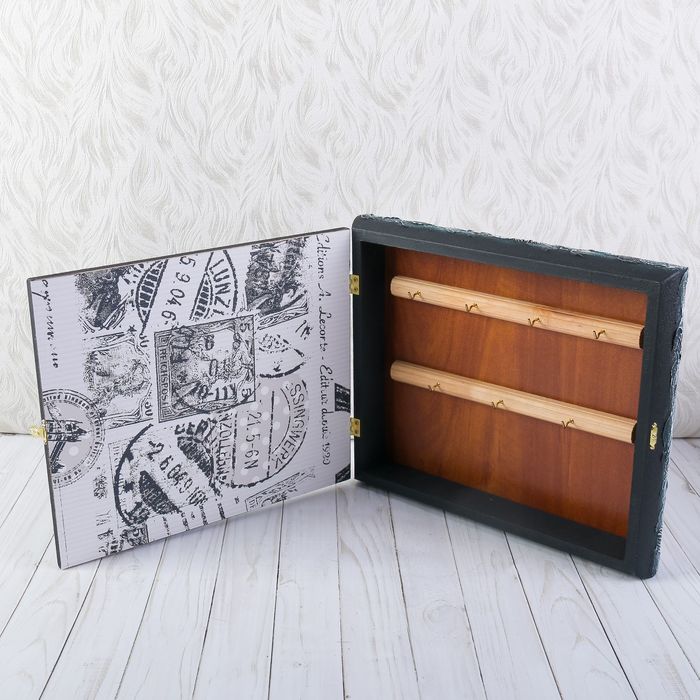 Ключница "Город" 29х34 см