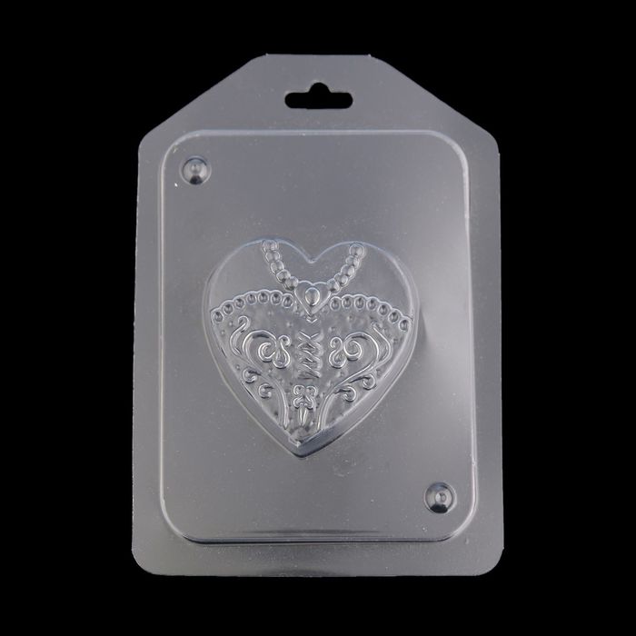 Пластиковая форма для мыла "Невеста" 6х6 см