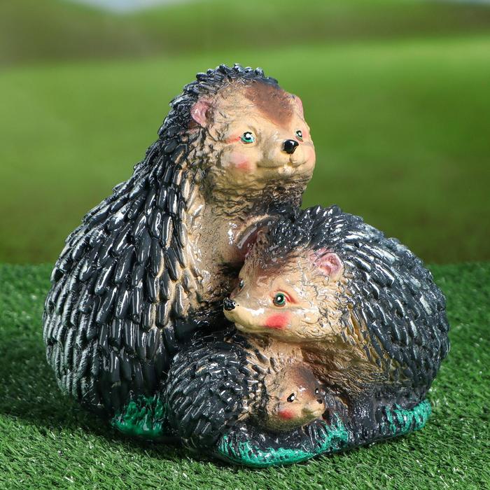 Садовая фигура "Ежики семья" средняя