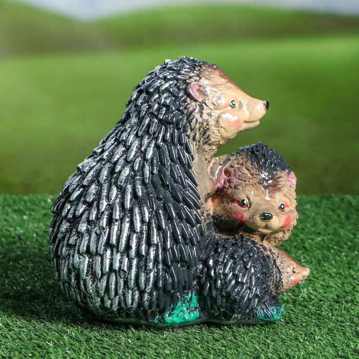 Садовая фигура "Ежики семья" средняя