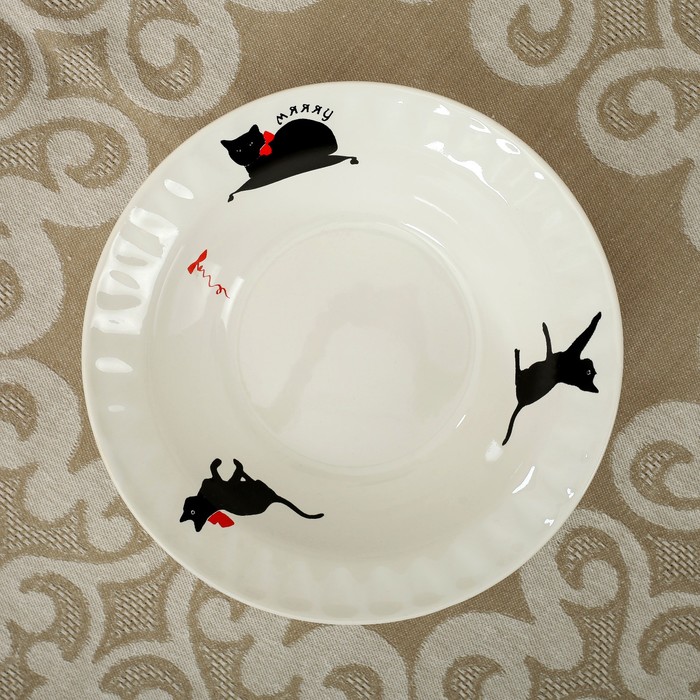 Набор посуды "Киски", 3 предмета: кружка 220 мл, салатник 500 мл, тарелка