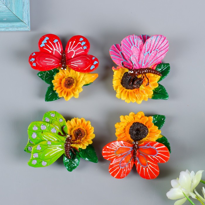 Магнит полистоун "Бабочка на подсолнухе" МИКС 6х6,5 см