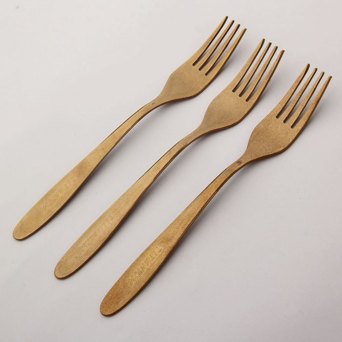 Набор вилок столовых 19 см "Классика" 3 шт, толщина 2 мм, анодированные, цвет золотой