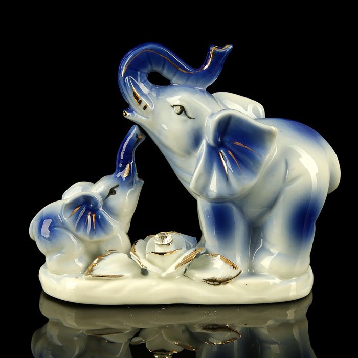 Сувенир керамика "Слон и слонёнок с розой" страза 10,5х5х12,5 см