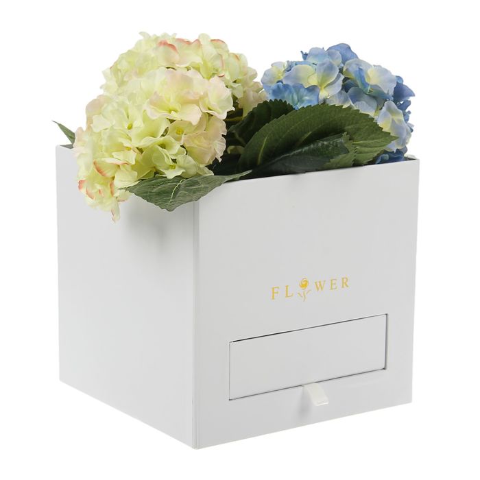 Коробка подарочная, цвет белый, 20 х 20 х 19 см