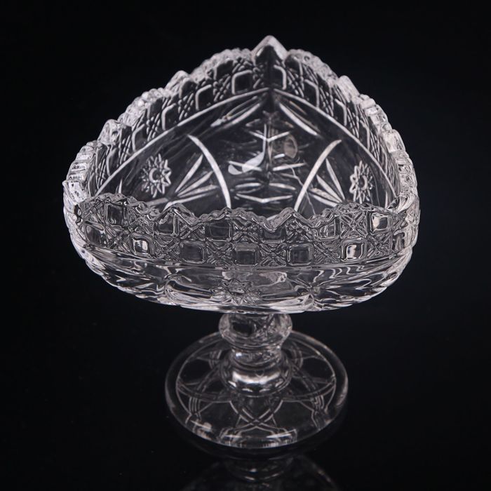 Креманка треугольная "Вихрь"