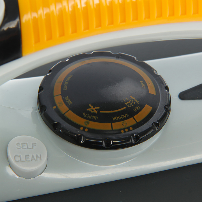 Утюг Endever SkySteam-707, 1800 Вт, керамическая подошва, самоотчистка, отпаривание, черный