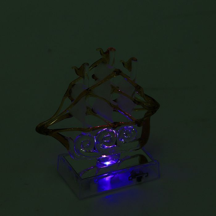 Корабль сувенирный малый «Трёхмачтовый» на подставке, микс, 5 × 12 × 12 см