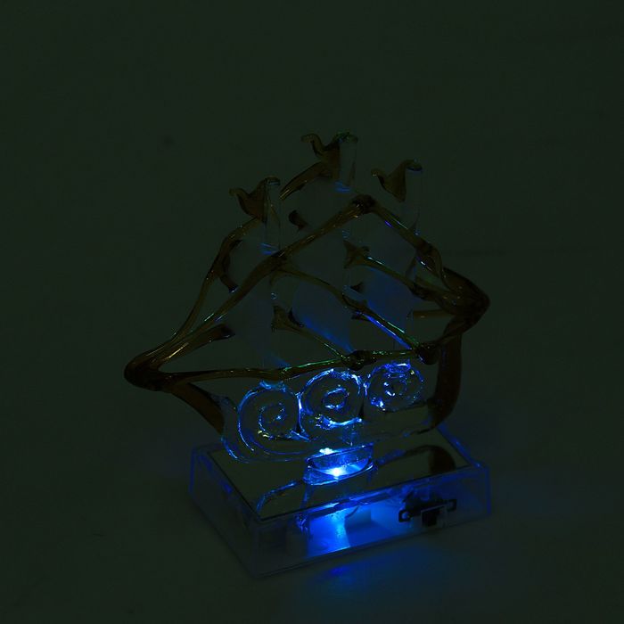 Корабль сувенирный малый «Трёхмачтовый» на подставке, микс, 5 × 12 × 12 см