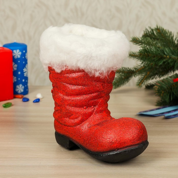 Фигурное кашпо "Новогодний сапог"