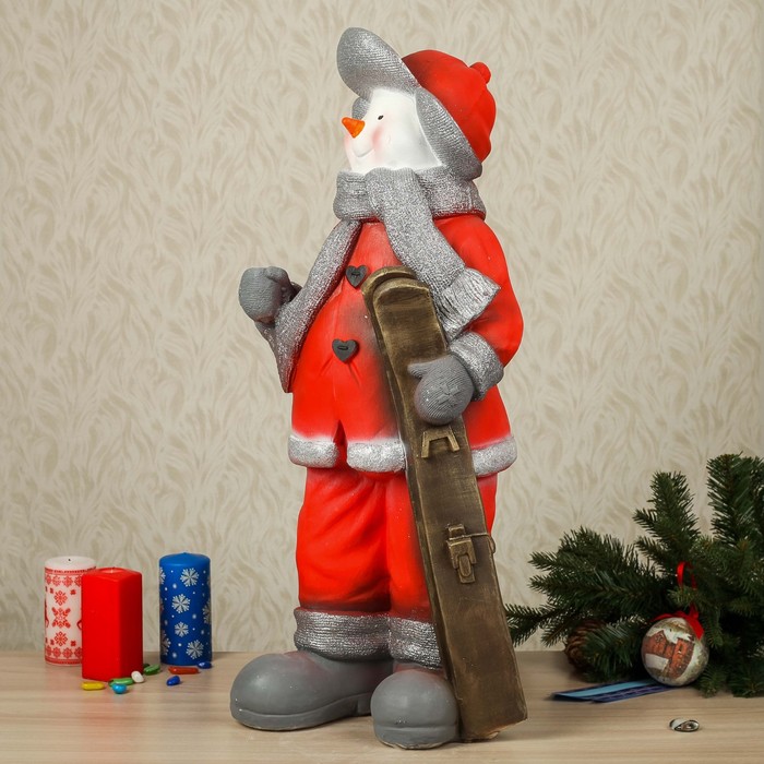 Статуэтка "Снеговик с лыжами", микс