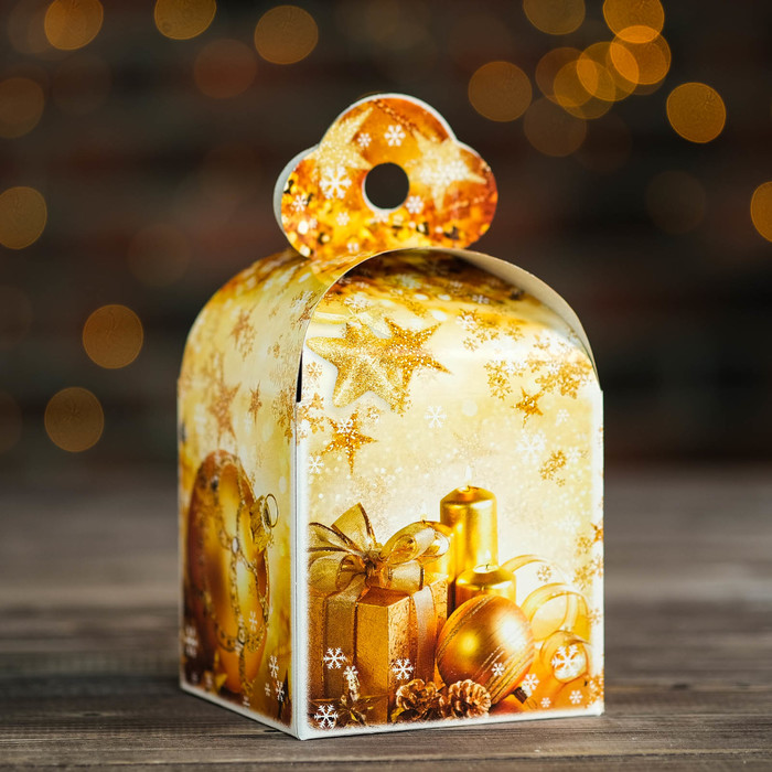 Подарочная коробка "Золотой", кубик малый, 9 х 9 х 13 см