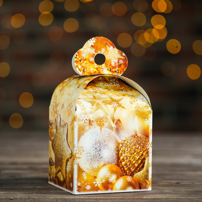 Подарочная коробка "Золотой", кубик малый, 9 х 9 х 13 см