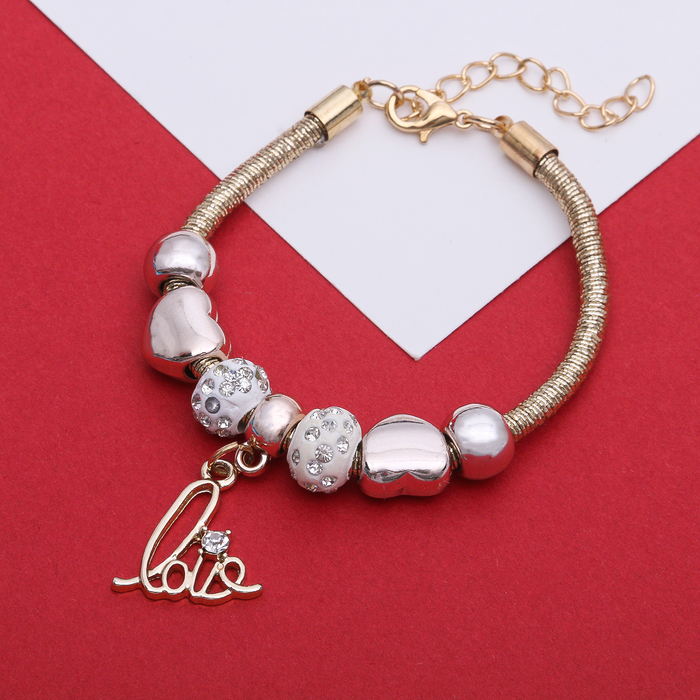 Браслет "Марджери" на нити, любовь, цвет белый в золоте