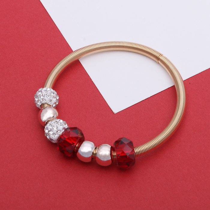 Браслет "Марджери" на резинке, бусины, цвет красно-белый в золоте