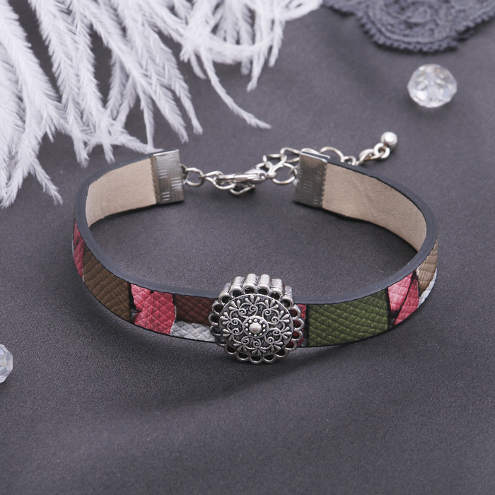 Браслет кожа "Настроение" цветок, узор, цветной в серебре
