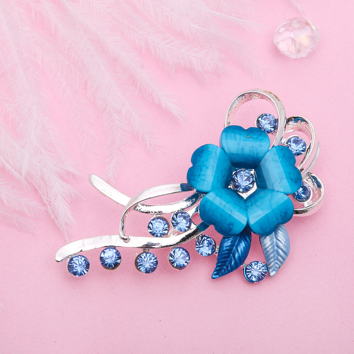 Брошь "Цветочная роса", цвет морской в серебре