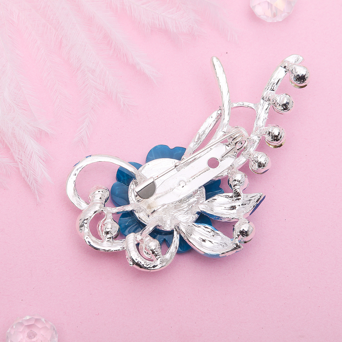 Брошь "Цветочная роса", цвет морской в серебре