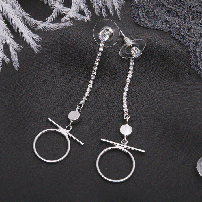 Серьги висячие со стразами "Круг" уникальный, цвет белый в серебре