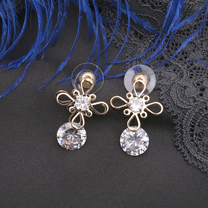 Серьги "Циркон" цветок с кристаллом, цвет белый в золоте