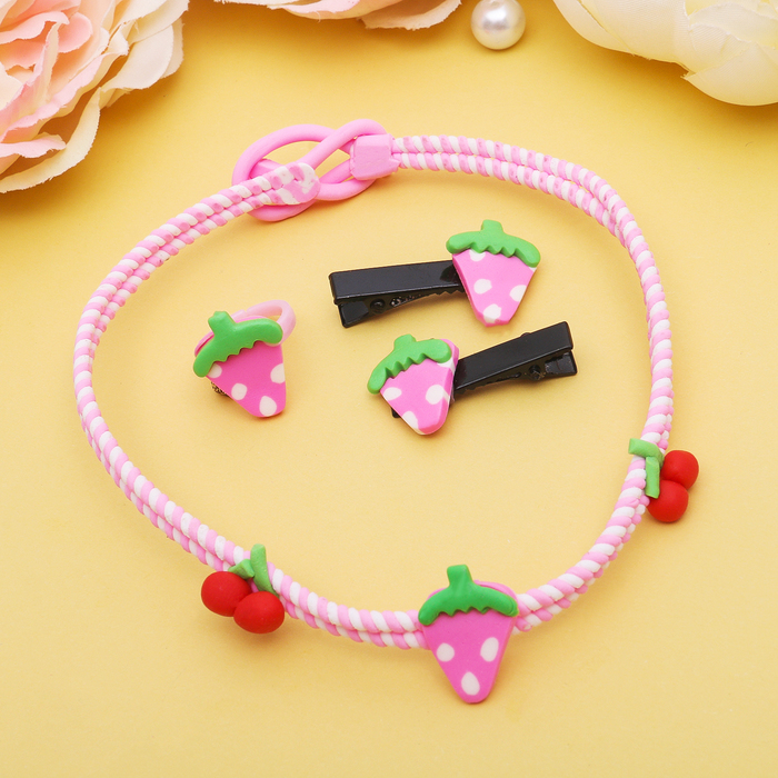 Комплект детский "Выбражулька" 4 предмета: 2 заколки, чокер, кольцо, ягодки, цвет МИКС