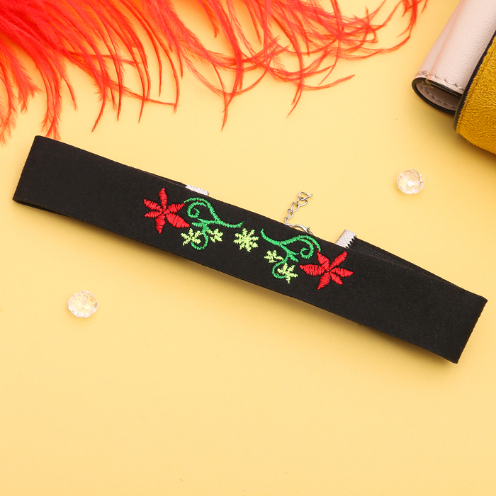 Чокер "Роуз" вышивка, цветы симметрия, цвет красно-зелёный в чёрном