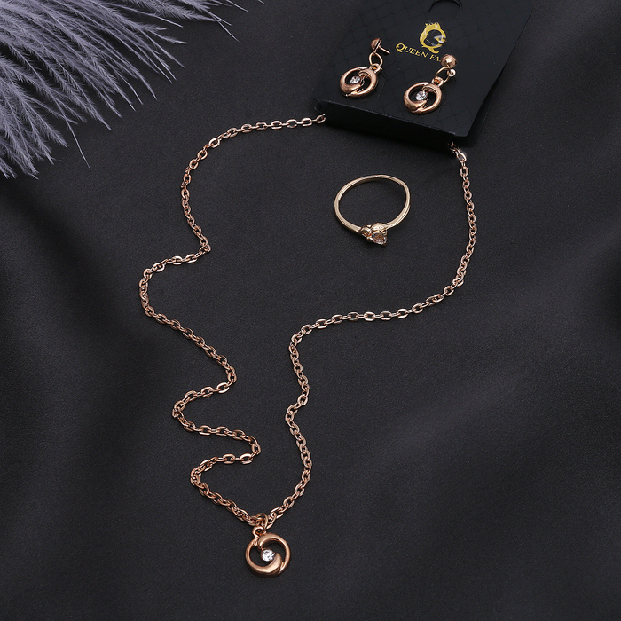 Гарнитур 3 предмета: серьги, кулон, кольцо размер МИКС 16-18 "Дельфин", цвет белый в золоте, 40см