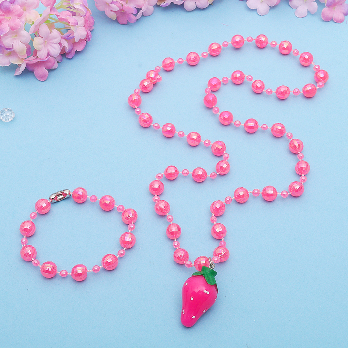 Набор детский "Выбражулька" 2 предмета: кулон 60см, браслет, клубничка, цвет МИКС
