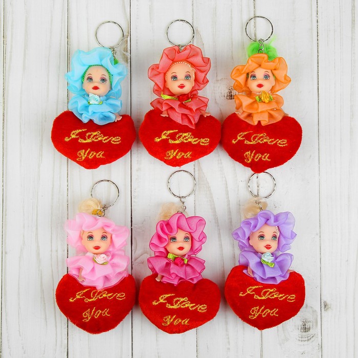 Игрушка куколка-брелок "Куколка на сердце" с хвостиком, цвета МИКС