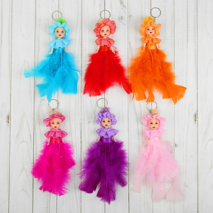 Игрушка куколка-брелок "Куколка" в шляпке, цвета МИКС