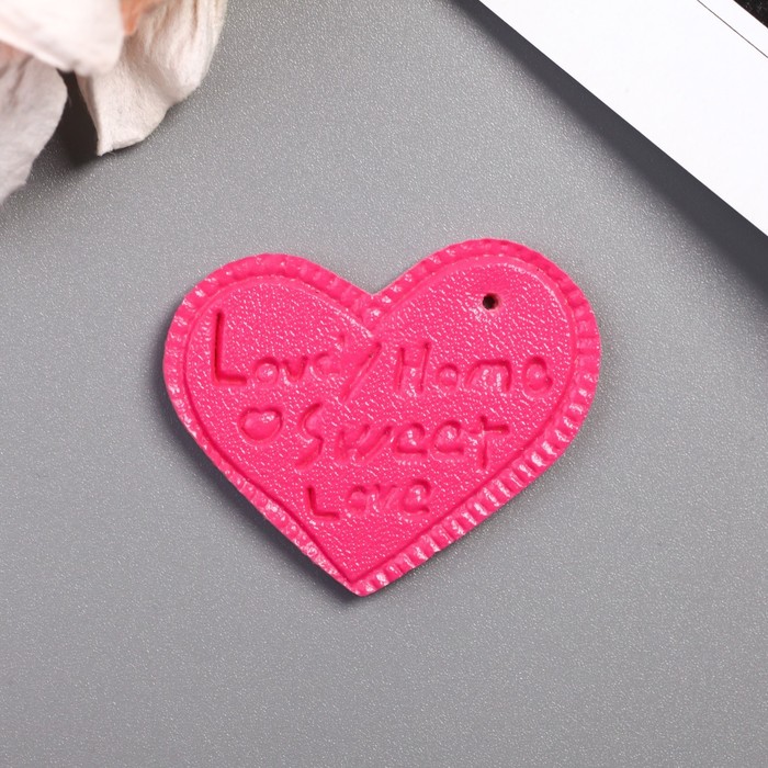 Декор для творчества кожзам "Сердце ярко-розовое" набор 6 шт 3,7х3 см