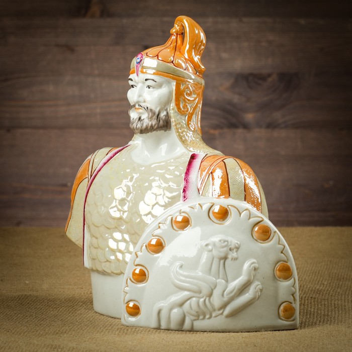 Сувенир "Карасай батыр" фарфор, ручная работа