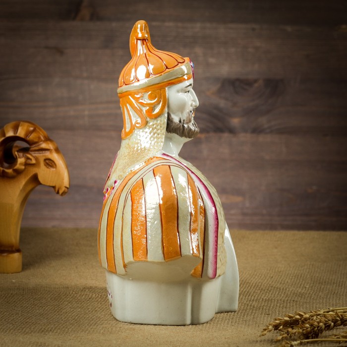 Сувенир "Карасай батыр" фарфор, ручная работа
