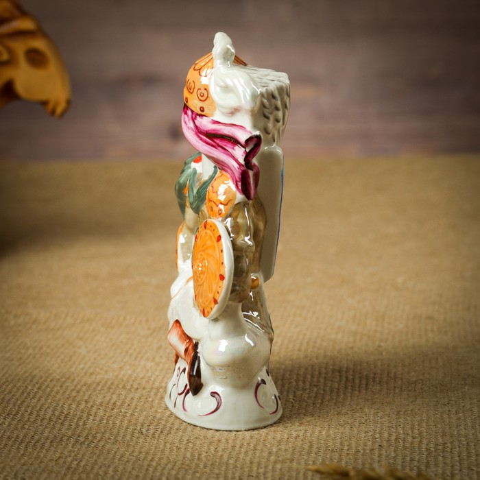 Сувенир "Батыр" фарфор, ручная работа