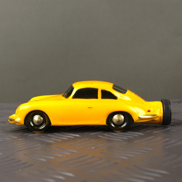 Коньячный набор "Машина ретро" жёлтая, 3 предмета, 100 мл, 2 рюмки