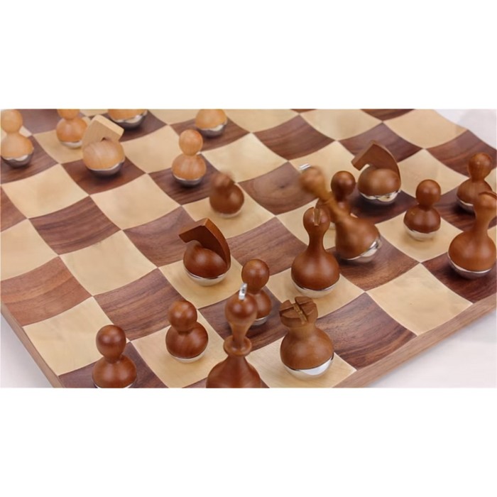 Шахматный набор Wobble