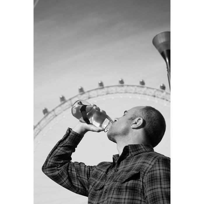 Эко-бутылка Eau Good с фильтром оливковая