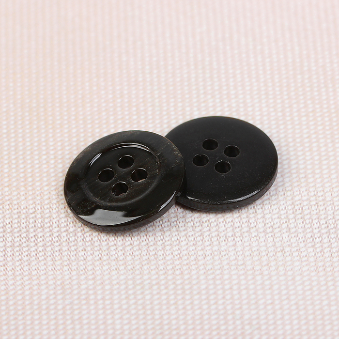 Пуговица, на 4 прокола, 18мм, цвет чёрный