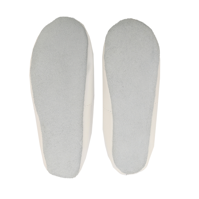 Чешки из натуральной кожи, длина по стельке 19 см, цвет белый