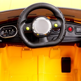 Электромобиль «Эвог», 2 мотора, радиоуправление, FM, USB, цвет желтый от Сима-ленд