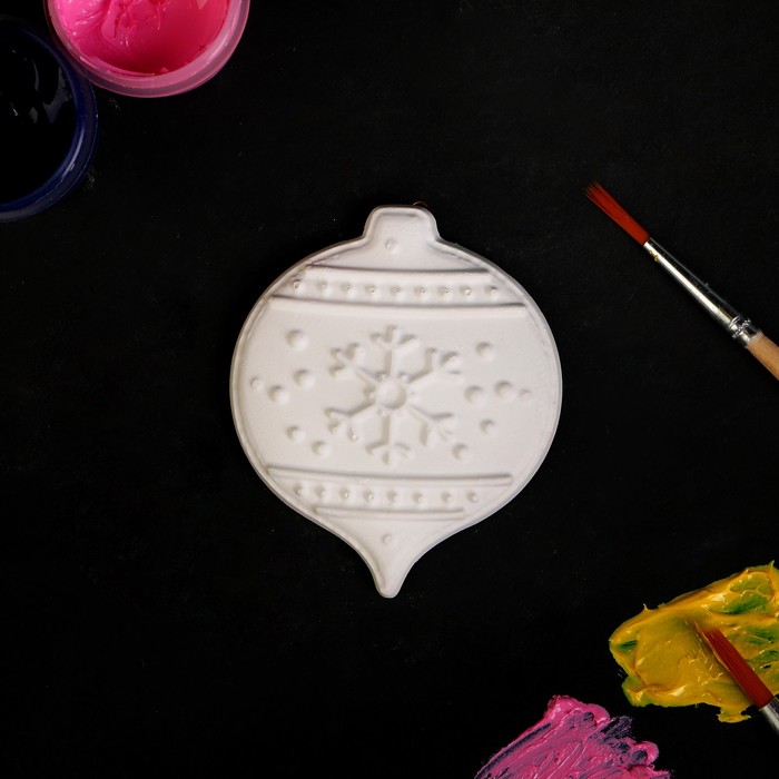 Фигурка под раскраску (с подвесом) "Елочная игрушка Капелька" 7х7 см, белая