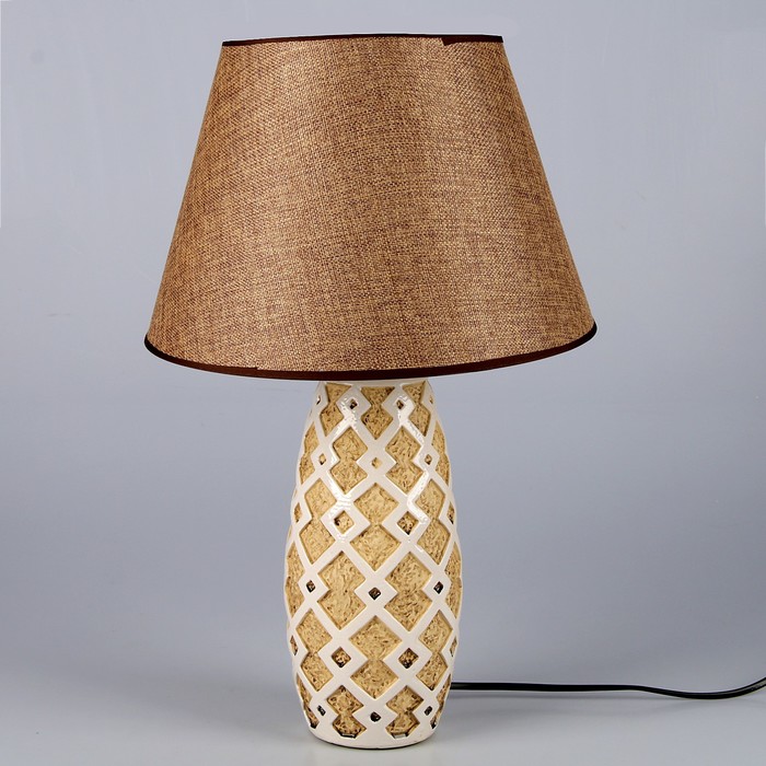 Светильник настольный "Плетение" белый- светло-коричневый 1x40W E27 30x30x47 см