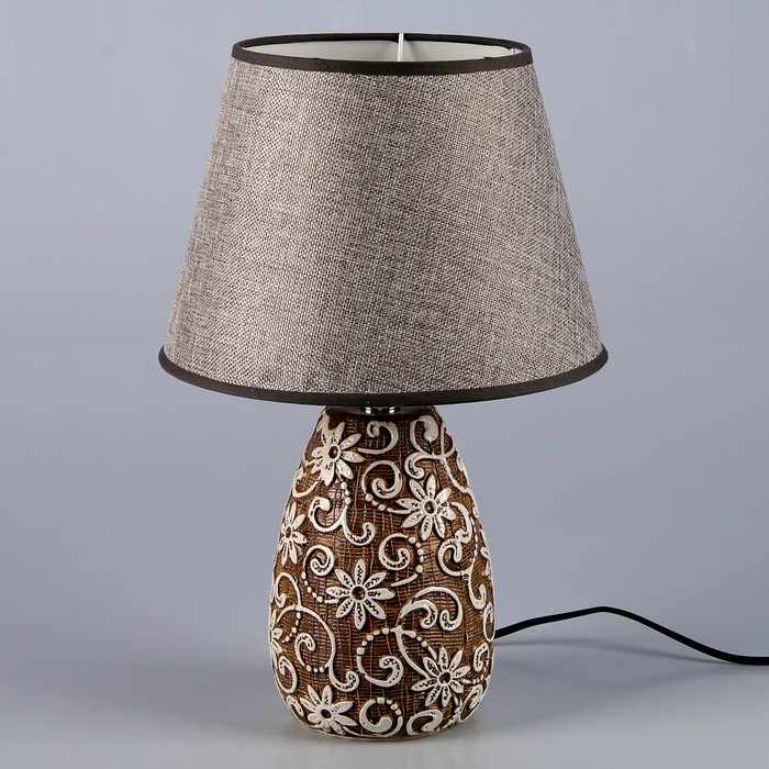 Светильник настольный "Вьющиеся цветы" белый- светло-коричневый 1x40W E27 25x25x40 см