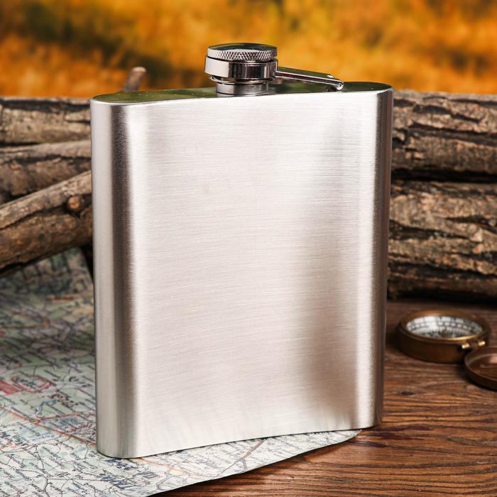 Туристический набор "Медведь и собаки", фляжка 540 мл, стопки 3 шт, нож-мультитул