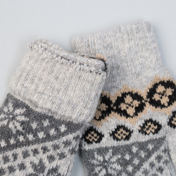 Варежки молодёжные "Снежинки", размер 16 (р-р произв. 8), цвет светло-серый 65529