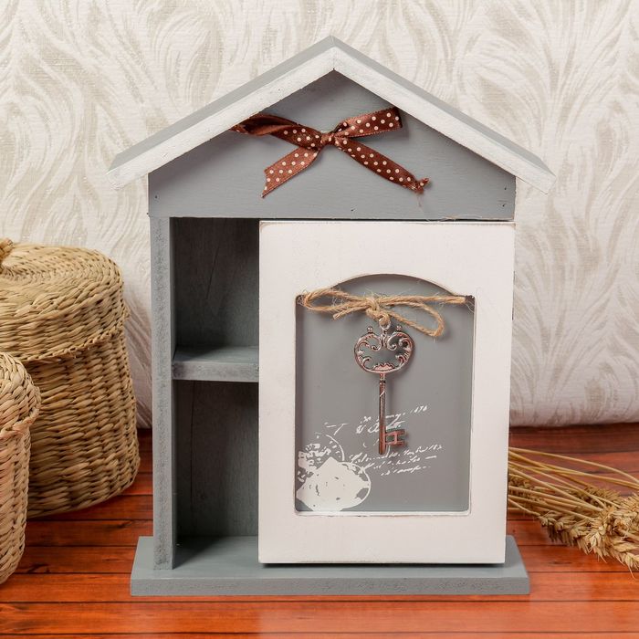 Ключница дерево 4 крючка и полочка "Ключ. Ретро" 26,5х19х6,2 см